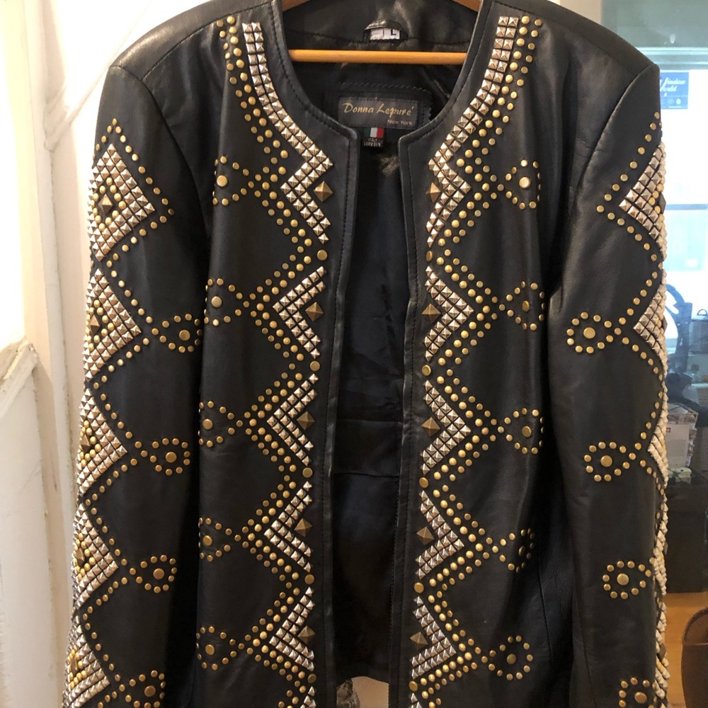 Donna Lepure’ New York: Lamb skin black leather jacket with stud detail